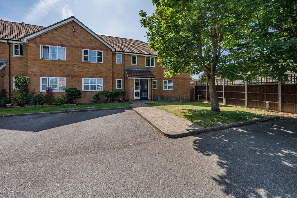 Homefield Close, Hayes, UB4, photo 20