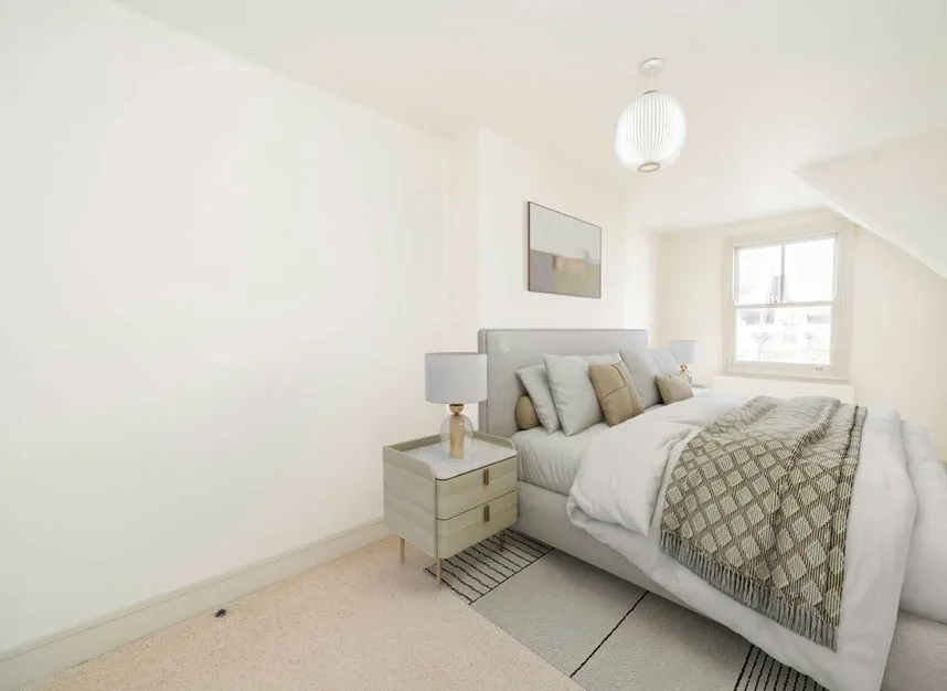 Streatham High Road, Streatham, SW16, photo 2