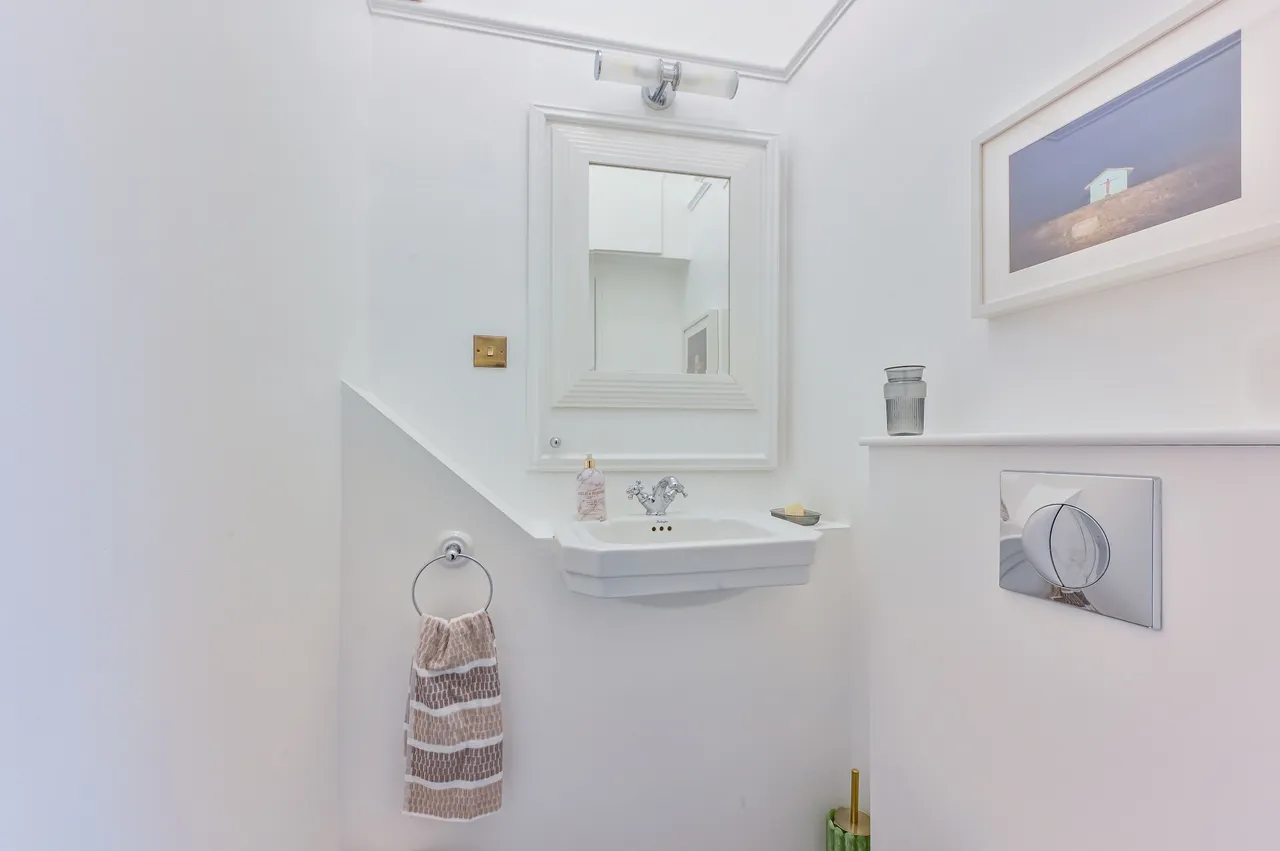 First and Second Floor, 3 Hill Road, London, photo 8