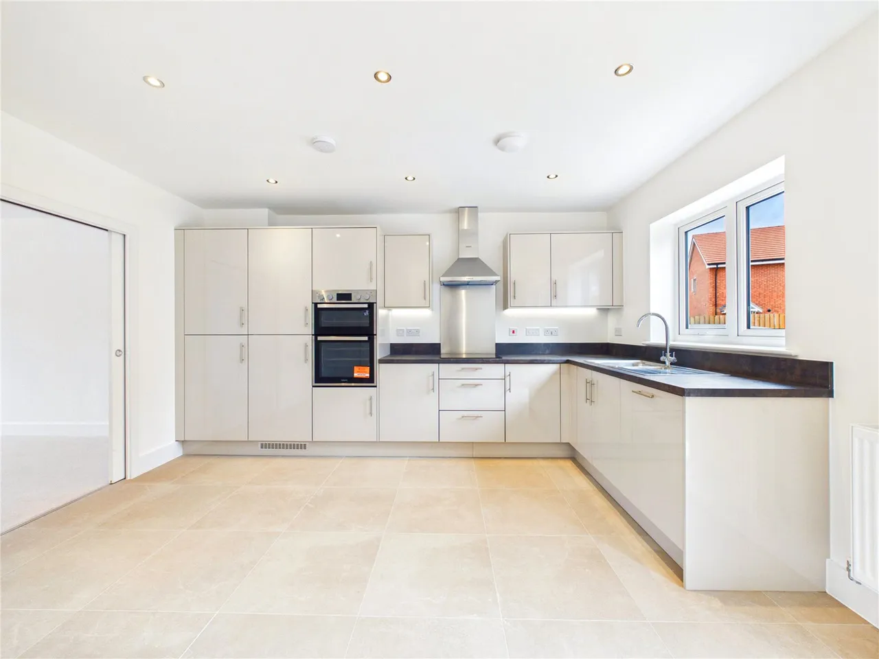 Thomas Avenue, Trimley St. Mary, IP11, photo 6