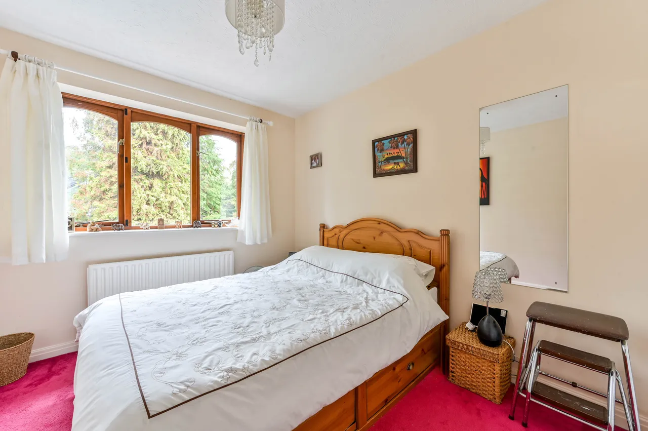 Woking, GU24, photo 11