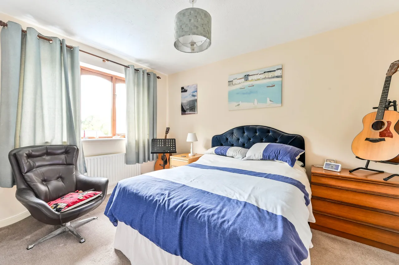 Woking, GU24, photo 13