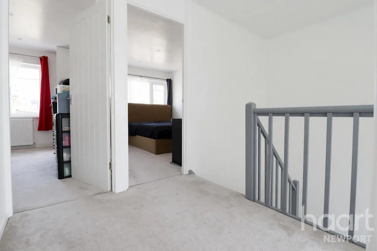 Forsythia Close, Newport, NP11, photo 9