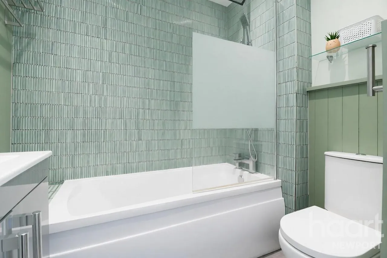 Forsythia Close, Newport, NP11, photo 11