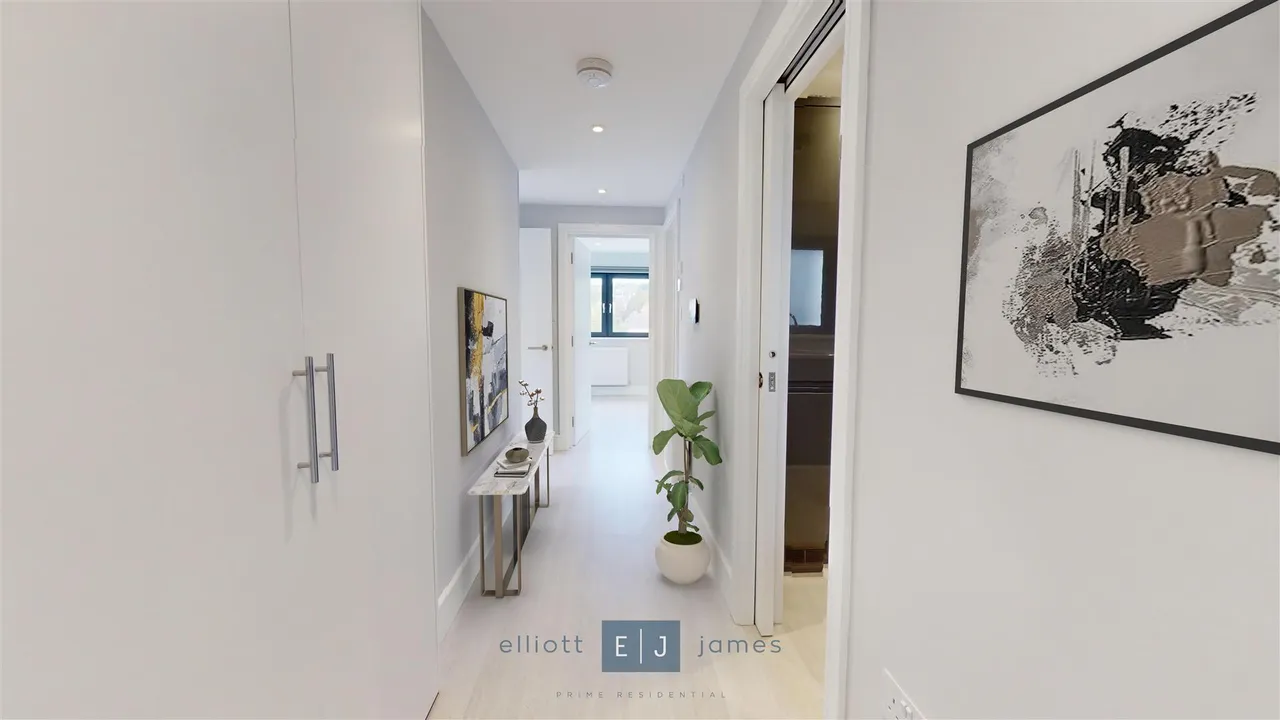 High Road, Loughton, IG10, photo 3