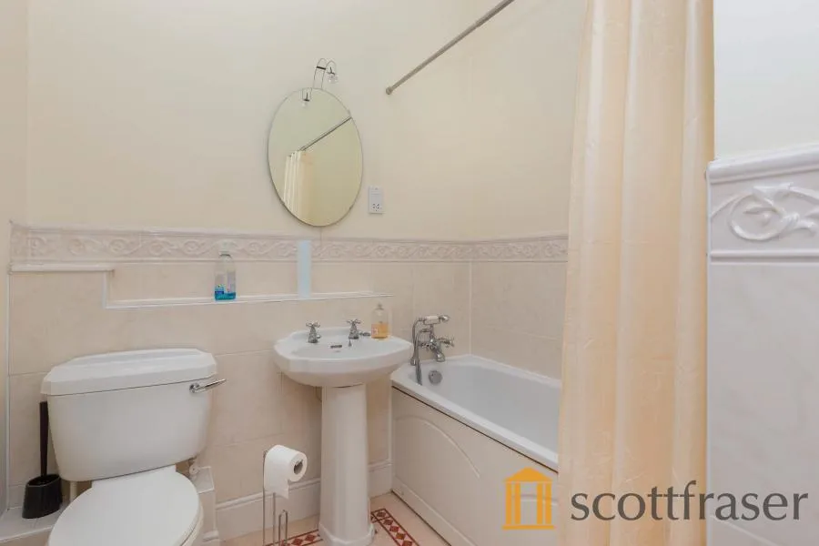 St Georges Manor, Littlemore, OX4, photo 5