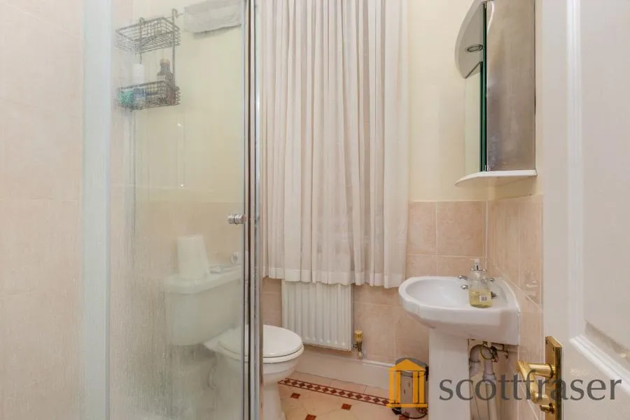 St Georges Manor, Littlemore, OX4, photo 6