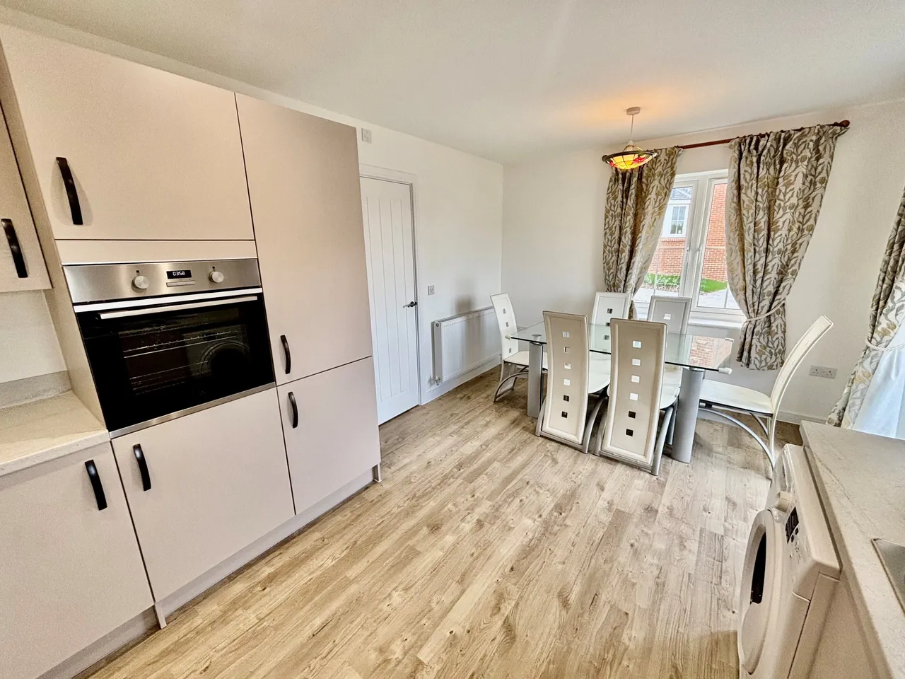 Young Close, Salisbury, SP2, photo 2