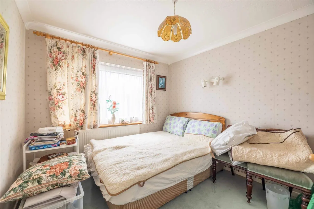 Addington Close, Windsor, SL4 4BP, photo 8