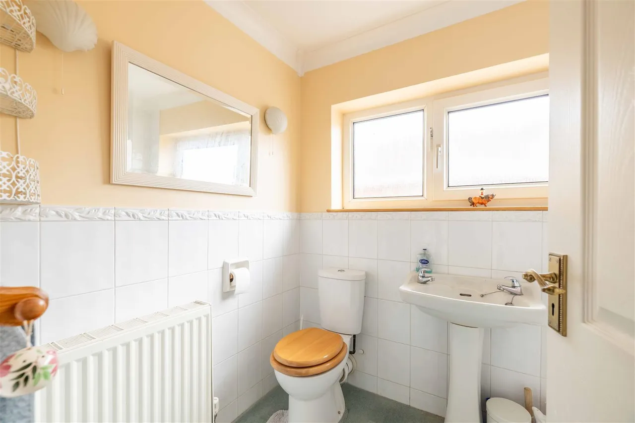 Addington Close, Windsor, SL4 4BP, photo 20