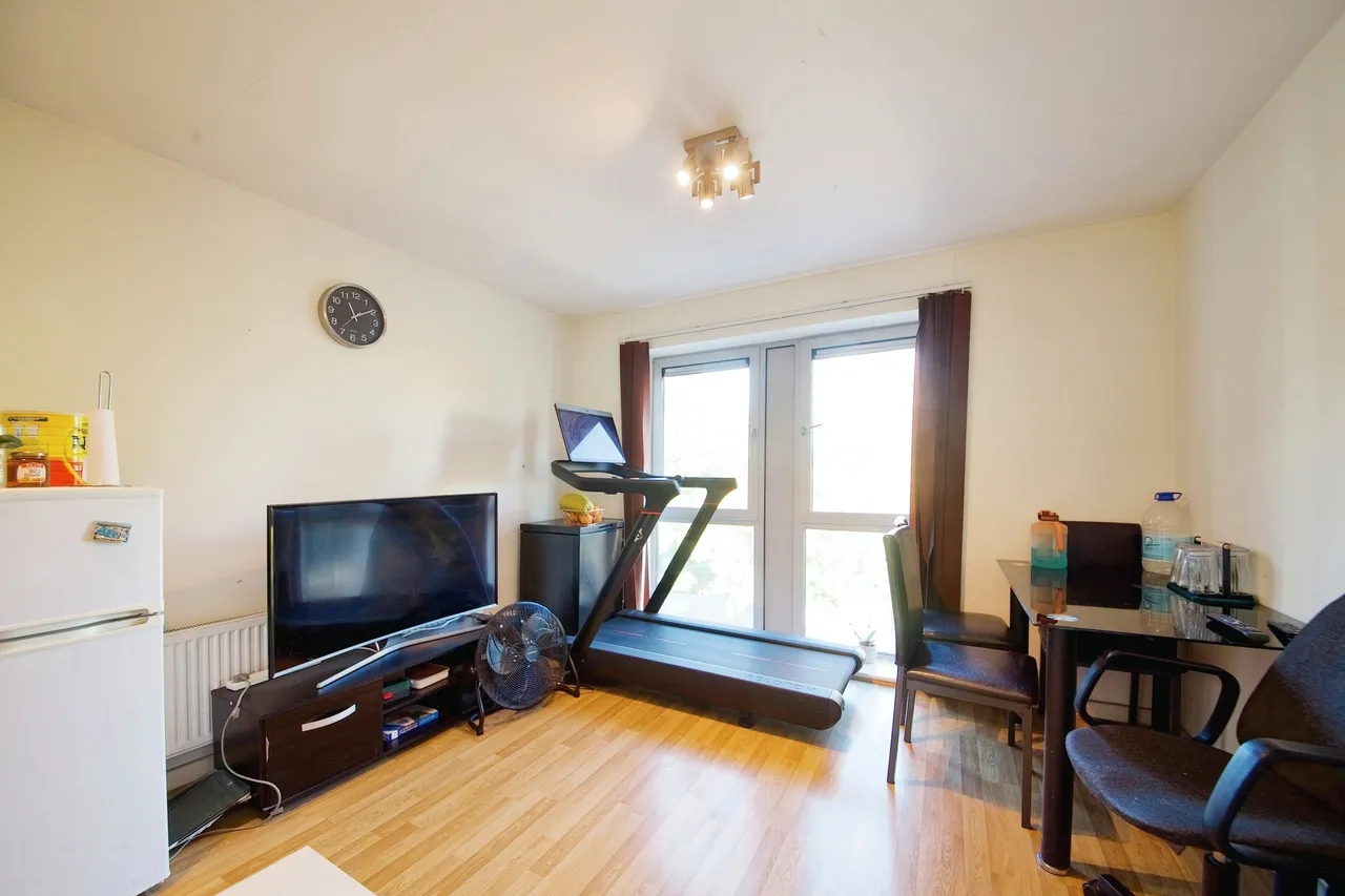 Chapel Court, 2 Rosedene Terrace, London, E10, photo 4