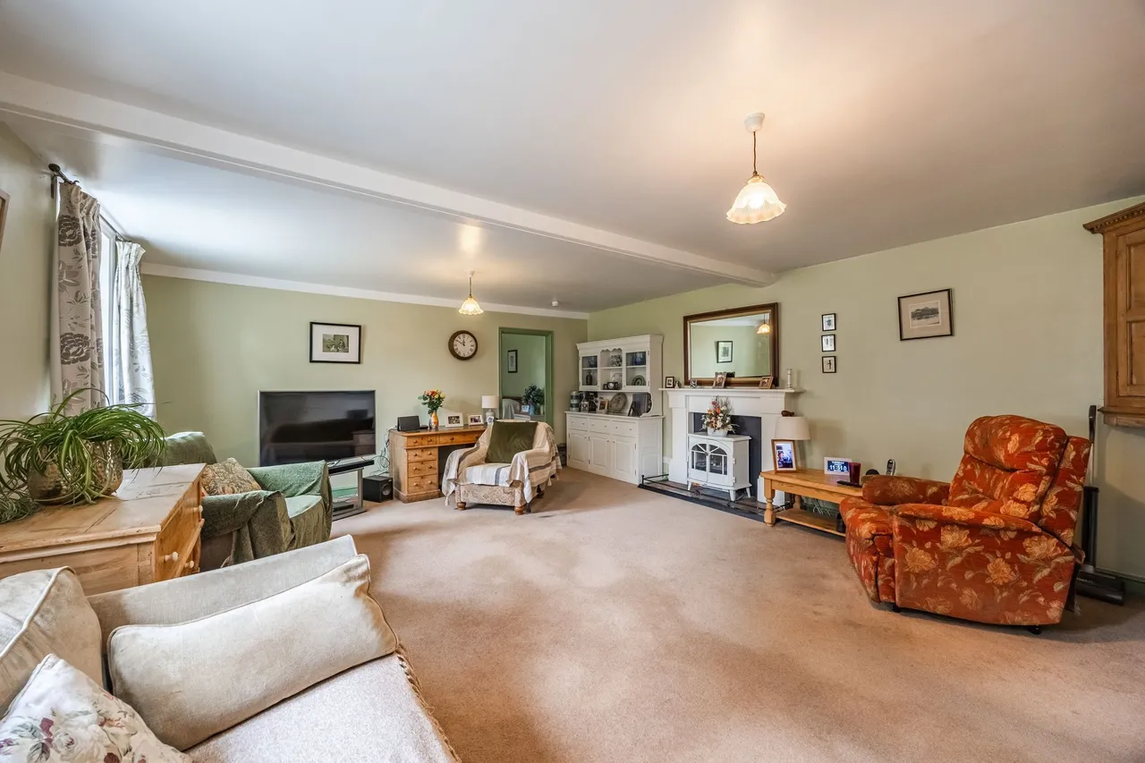 Chain Free One Bedroom Bungalow in Cr, photo 5