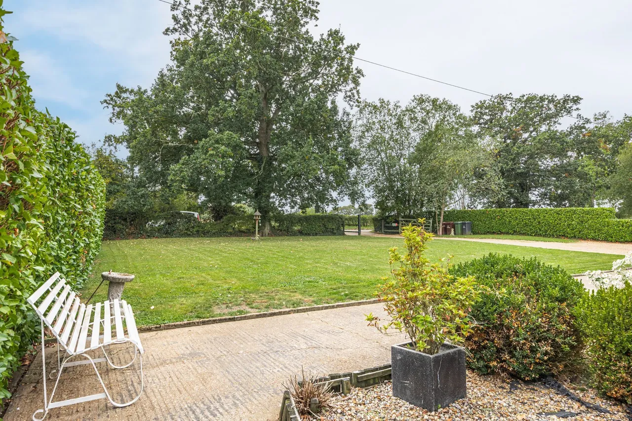 Chain Free One Bedroom Bungalow in Cr, photo 13