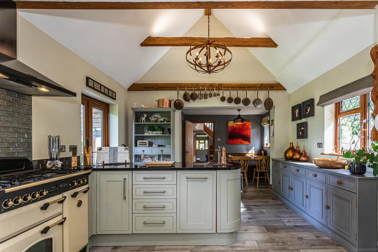 Lewes Road, Ridgewood, Uckfield, TN22 5SL, photo 21