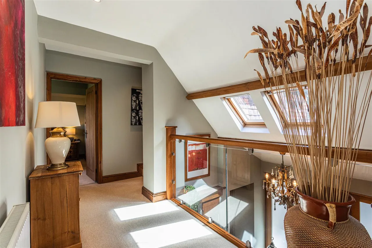 Lewes Road, Ridgewood, Uckfield, TN22 5SL, photo 32