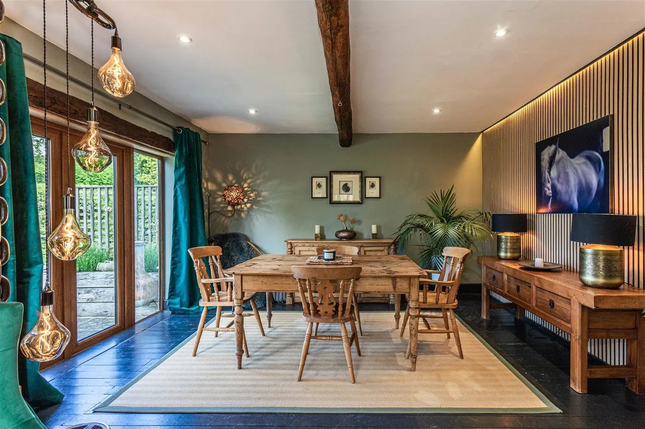 Lewes Road, Ridgewood, Uckfield, TN22 5SL, photo 9