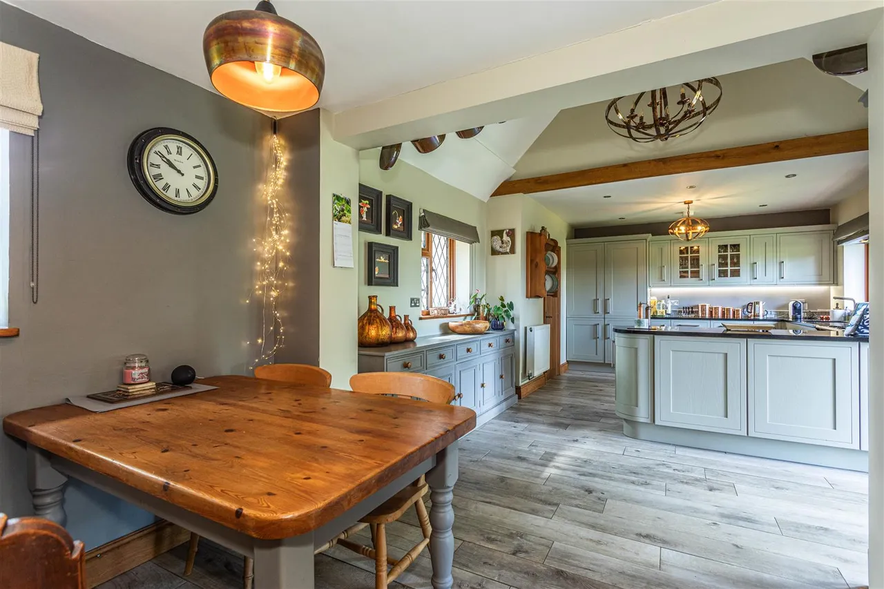 Lewes Road, Ridgewood, Uckfield, TN22 5SL, photo 16