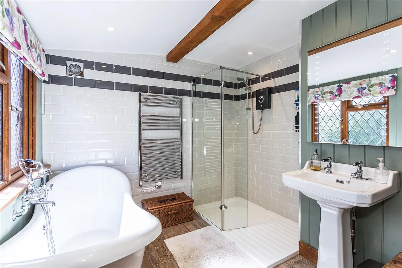 Lewes Road, Ridgewood, Uckfield, TN22 5SL, photo 44