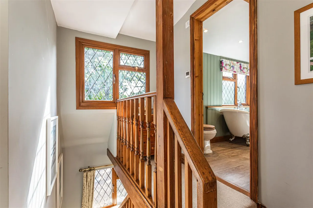 Lewes Road, Ridgewood, Uckfield, TN22 5SL, photo 29
