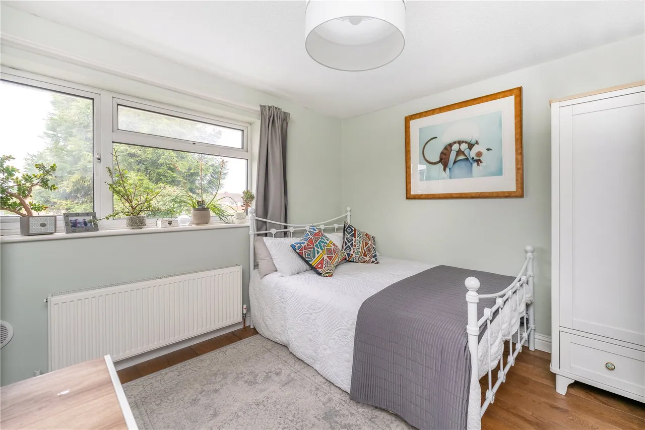 Wordsworth Road, Hampton, TW12 1EW, photo 11