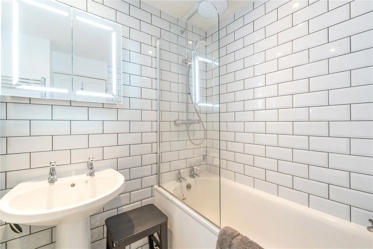 Wordsworth Road, Hampton, TW12 1EW, photo 10
