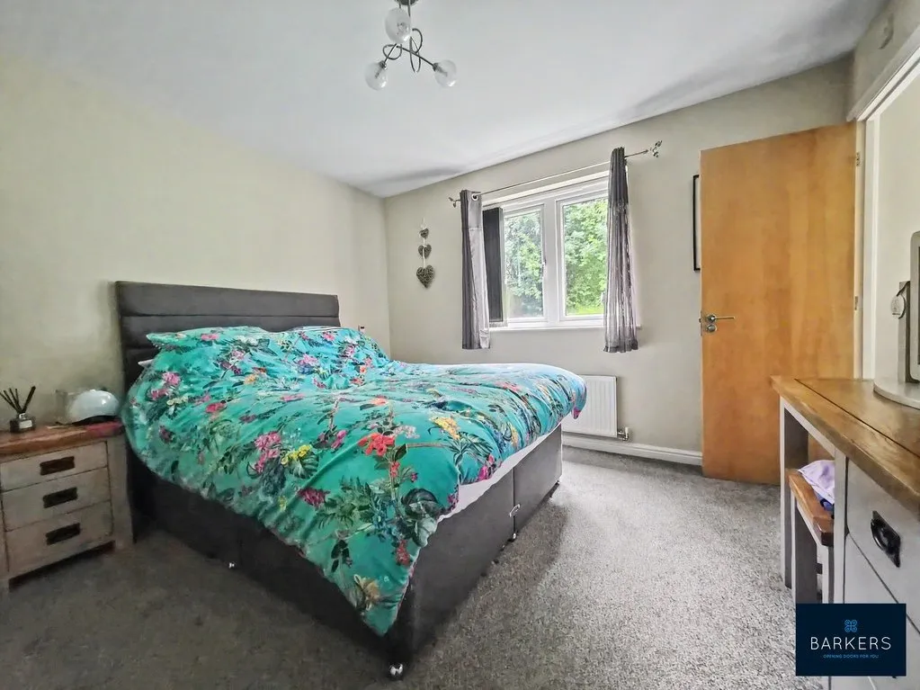 Laithe Hall Avenue, Cleckheaton BD19 6UA, photo 6