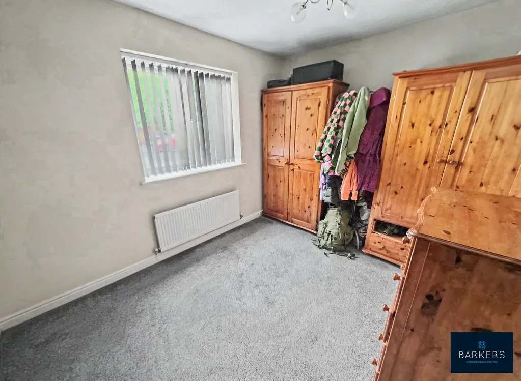 Laithe Hall Avenue, Cleckheaton BD19 6UA, photo 8