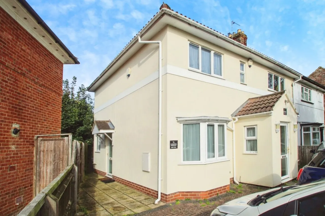3 bed house to rent, Cardwell Crescent, Headington, OX3