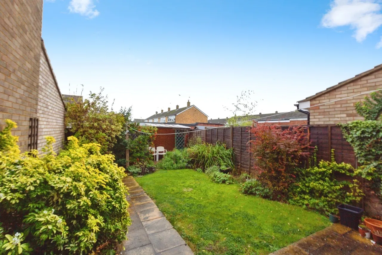 Howard Avenue, Aylesbury, Buckinghamshire, HP21, photo 3