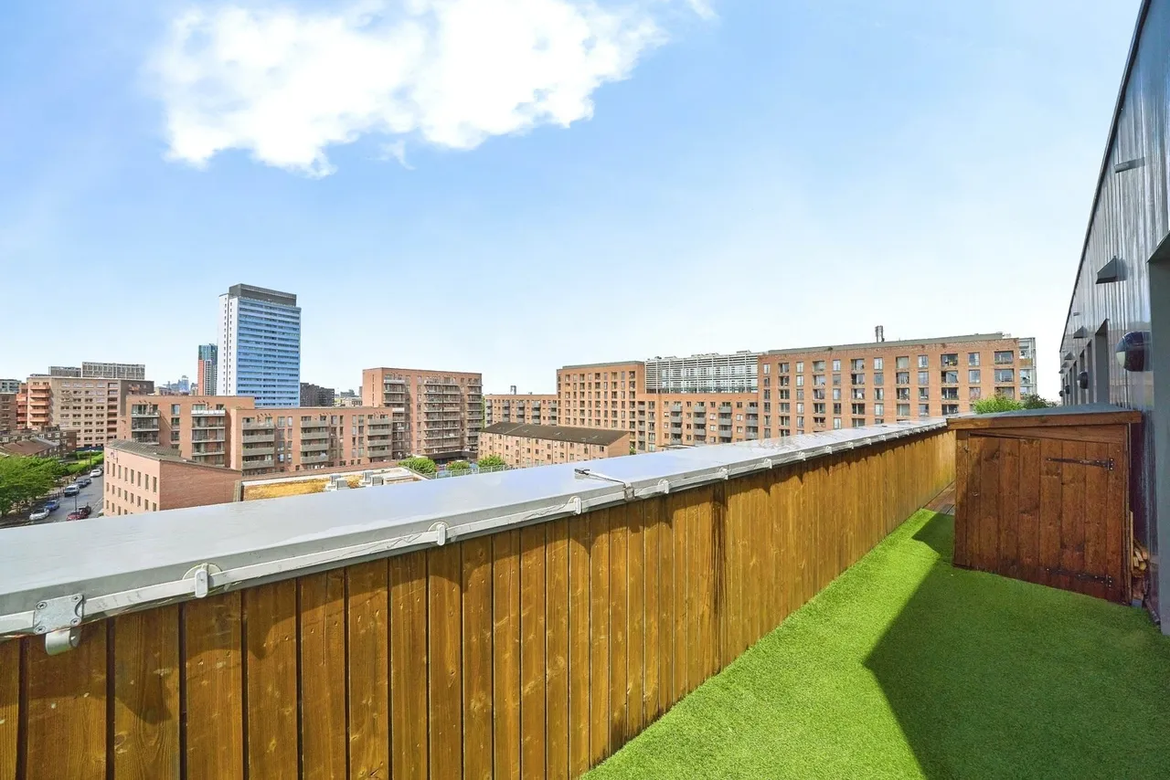Robertson Road, LONDON, London, E16, photo 17