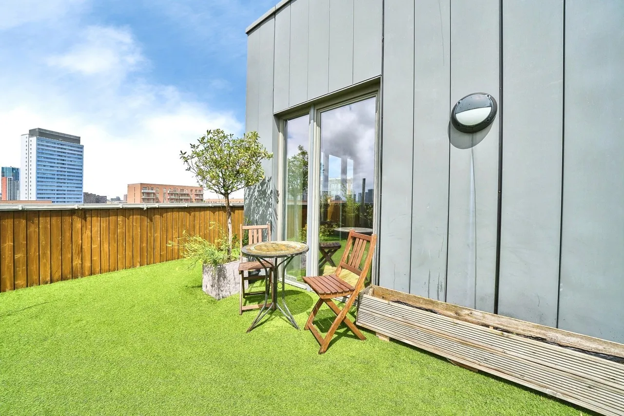 Robertson Road, LONDON, London, E16, photo 19