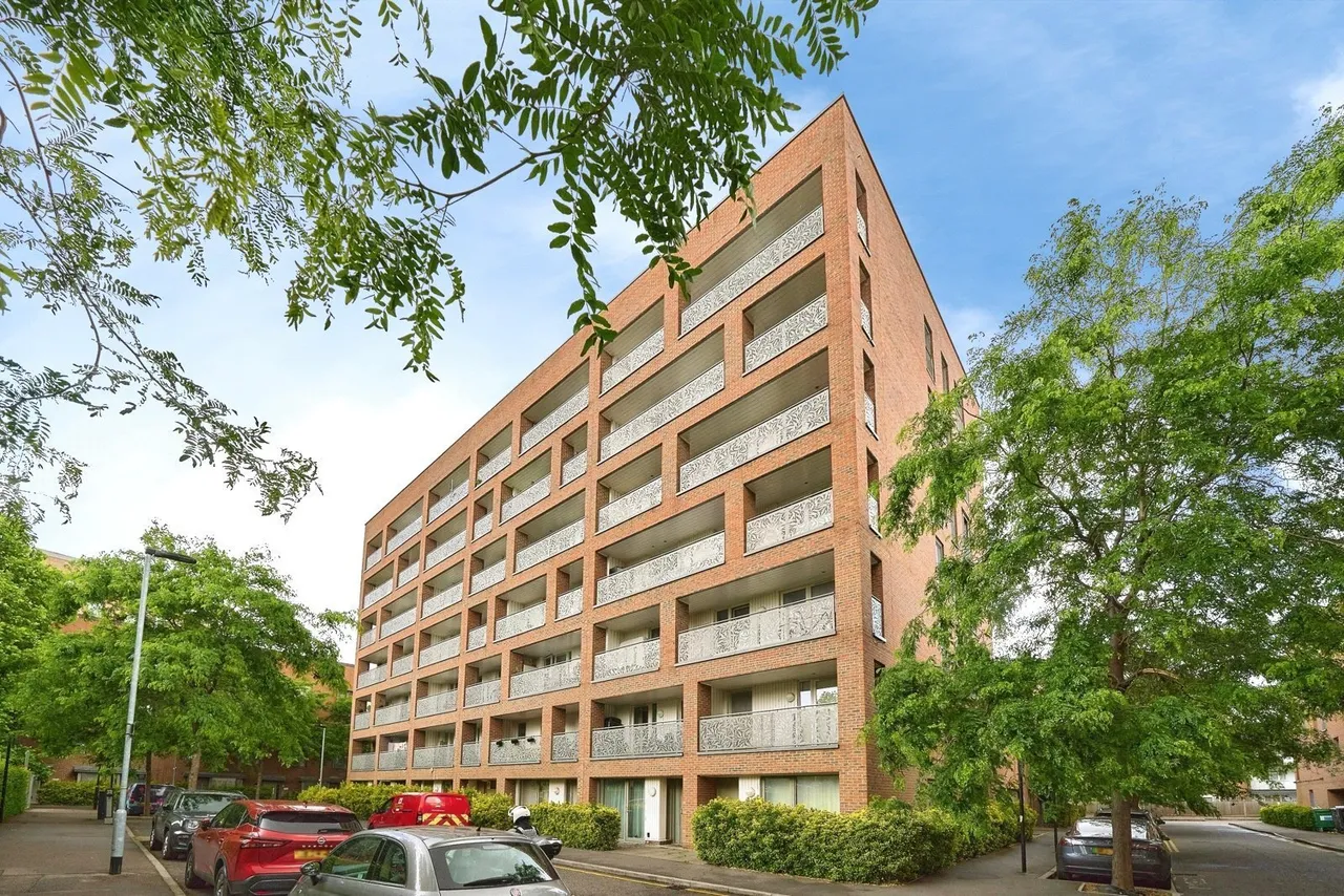 Robertson Road, LONDON, London, E16, photo 22