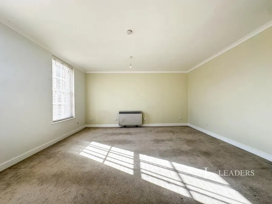 North Street, Gosport, PO12, photo 8
