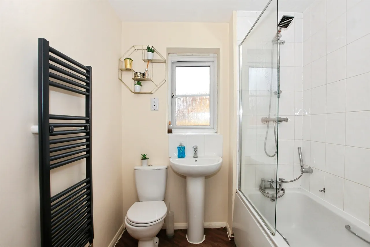 Chancel Court, Thorney, PE6, photo 15