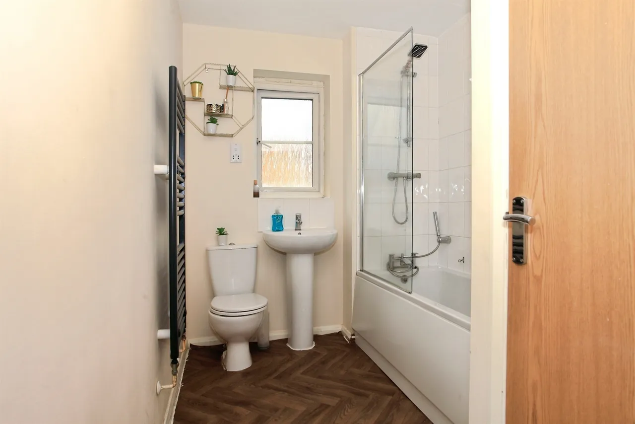 Chancel Court, Thorney, PE6, photo 22