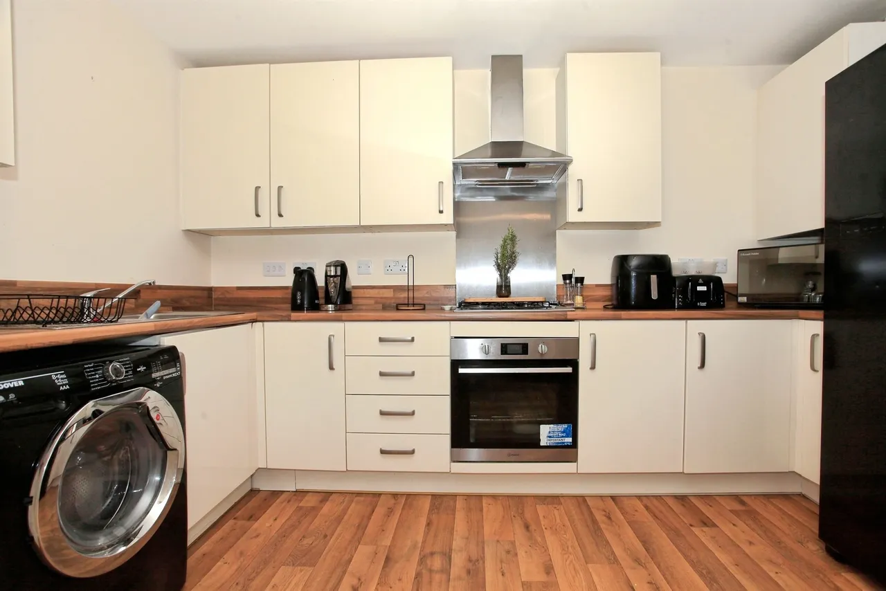 Chancel Court, Thorney, PE6, photo 8