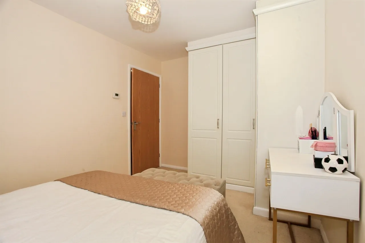 Chancel Court, Thorney, PE6, photo 6