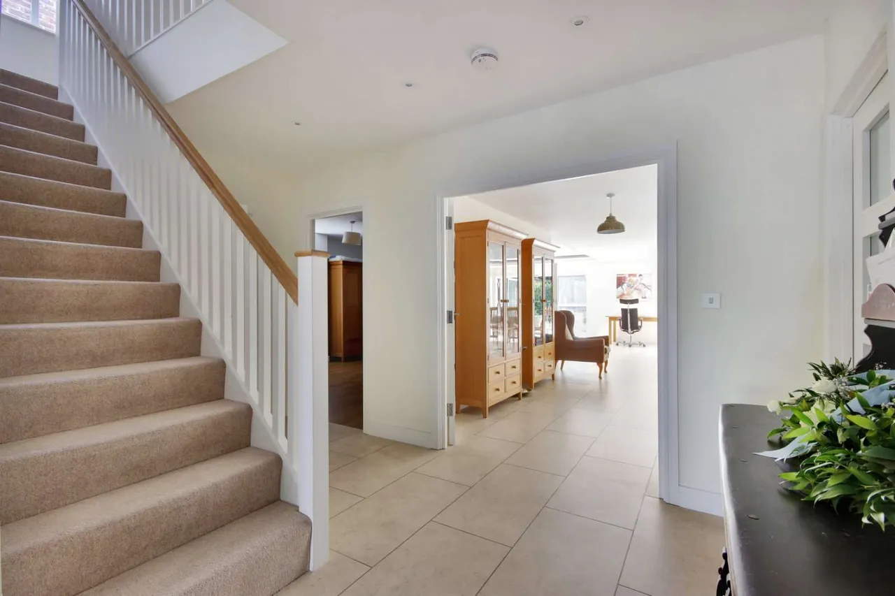 Knole Way, Sevenoaks, Kent, TN13 3RS, photo 2