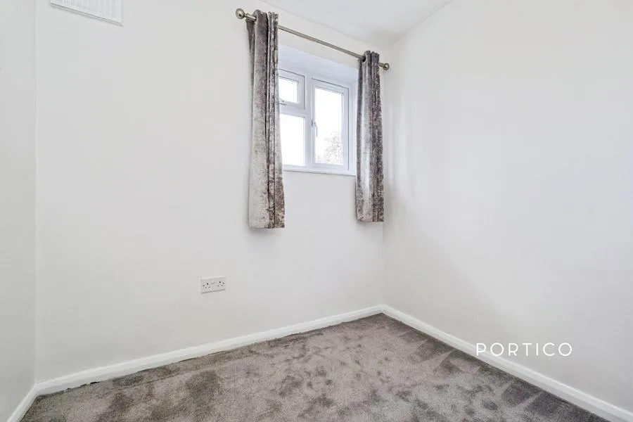 Goldingham Avenue, Loughton, IG10, photo 11