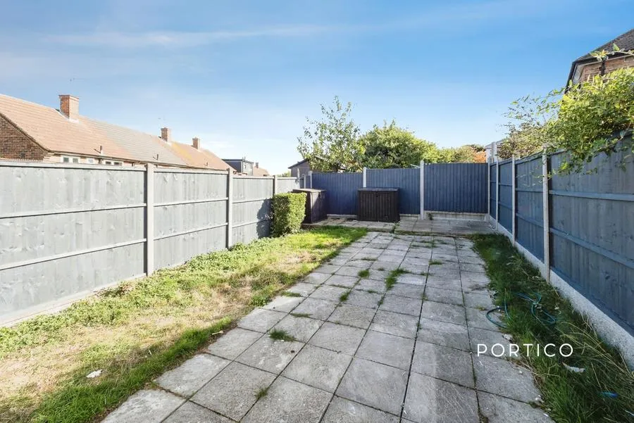 Goldingham Avenue, Loughton, IG10, photo 13