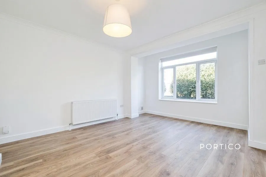 Goldingham Avenue, Loughton, IG10, photo 5