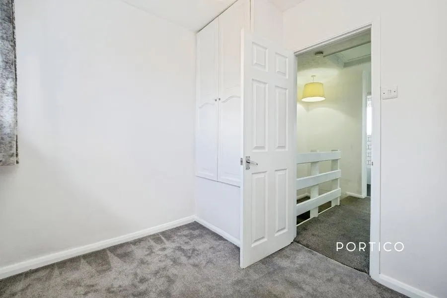 Goldingham Avenue, Loughton, IG10, photo 12