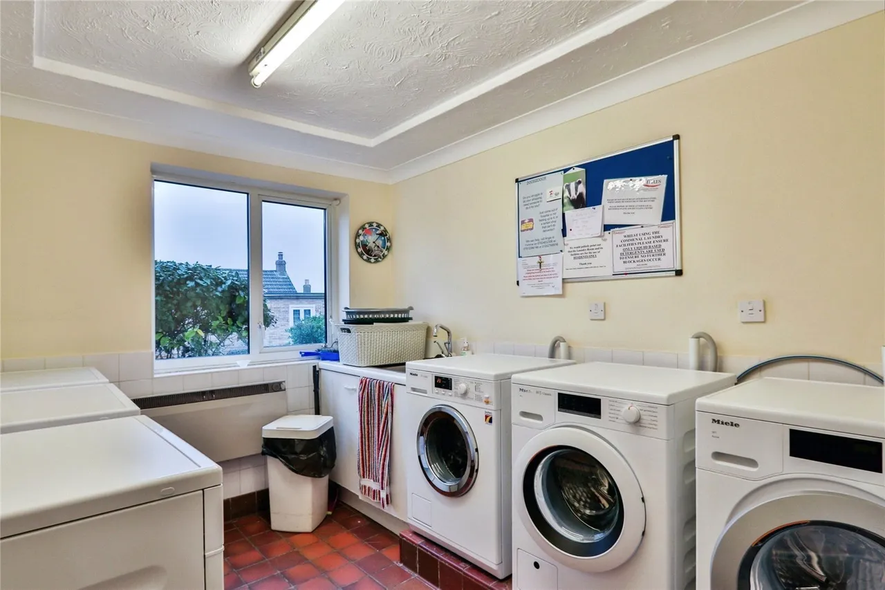 Sunnyhill Road, Poole, BH12, photo 13