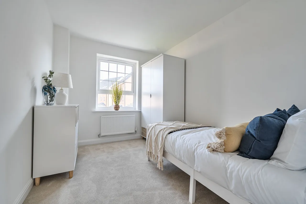 Chalcraft Lane, North Bersted, PO21, photo 8