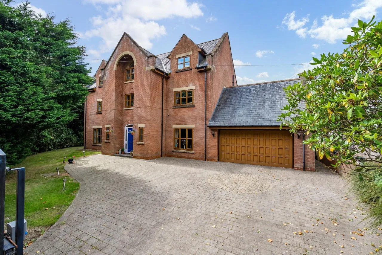 Towncroft Lane, Heaton, photo 42