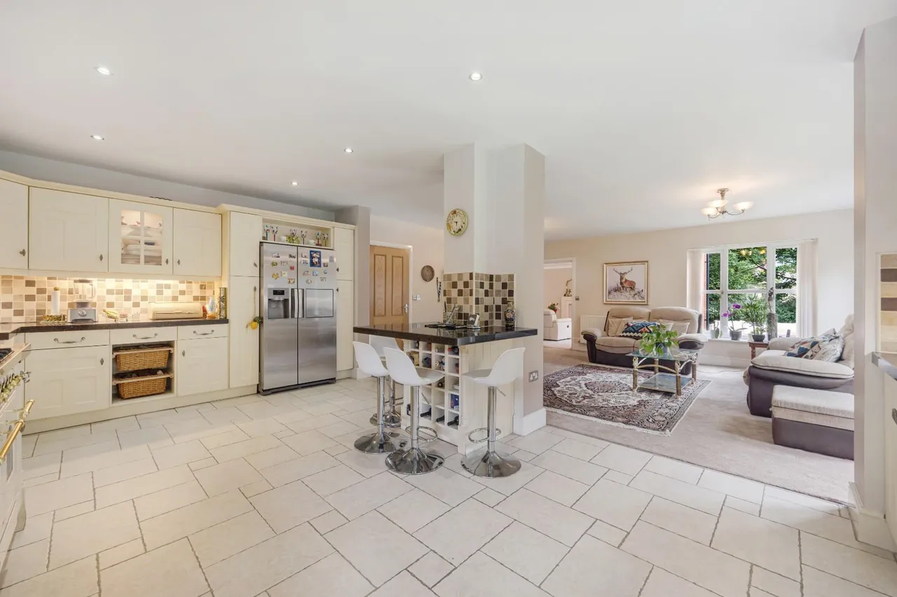 Towncroft Lane, Heaton, photo 5