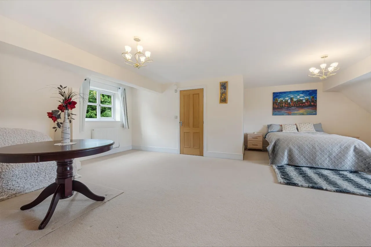 Towncroft Lane, Heaton, photo 34