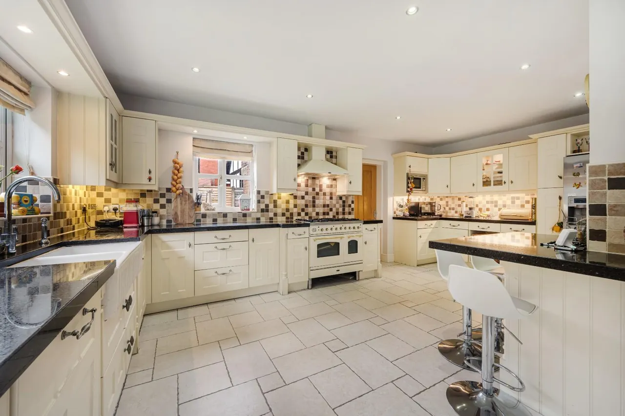 Towncroft Lane, Heaton, photo 4