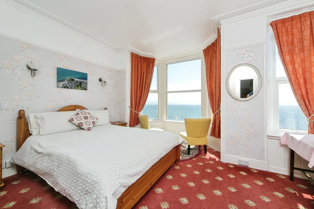 Marine Terrace, Criccieth, LL52, photo 10