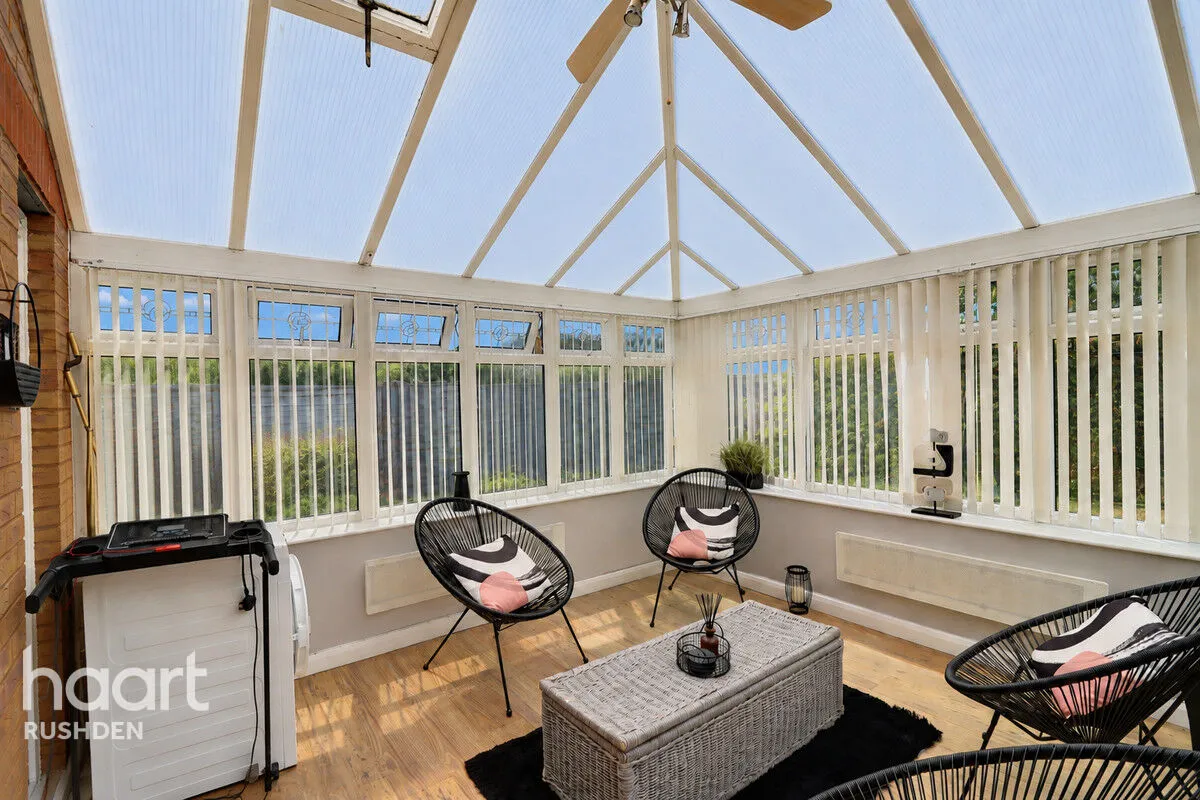 Daffodil Drive, Rushden, NN10, photo 12